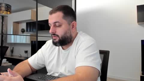 Snapshot of draven_a chatting on 02.15.25 Draven A online show from 02.15.25