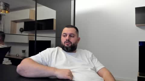 Snapshot of draven_a chatting on 02.24.25 Draven A online show from 02.24.25