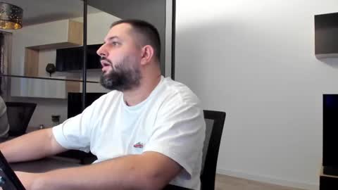 Snapshot of draven_a chatting on 02.26.25 Draven A online show from 02.26.25