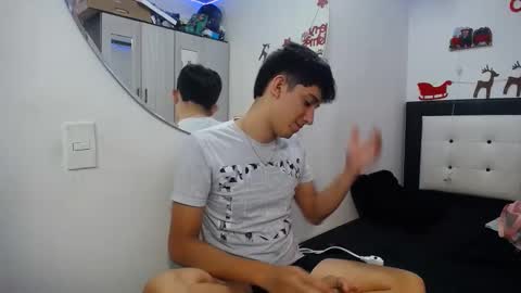 -- nicolle and jhon -- online show from 12.18.25