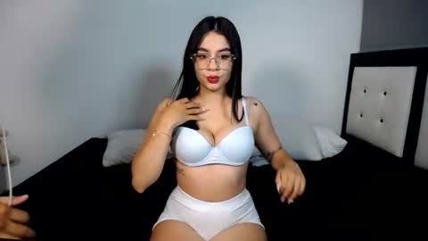 -- nicolle and jhon -- online show from 07.05.26