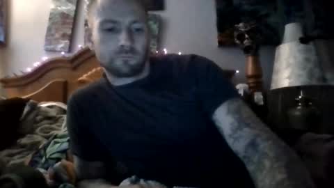 Snapshot of dreaded_folks chatting on 02.11.26 dreaded_folks online show from 02.11.26