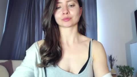 Nicole online show from 04.21.26