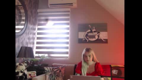 A girl online show from 10.30.25