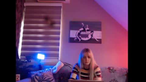 A girl online show from 11.07.25