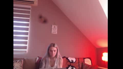 A girl online show from 02.18.26