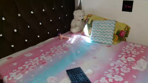 Snapshot of dreameyez chatting on 02.06.26 Dreameyes online show from 02.06.26