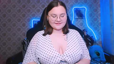 Snapshot of dreamforyoue2 chatting on 10.04.25 dreamforyoue2 online show from 10.04.25