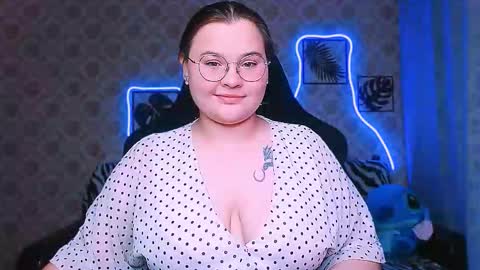 Snapshot of dreamforyoue2 chatting on 11.07.25 dreamforyoue2 online show from 11.07.25