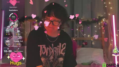 Snapshot of dreamgirllove chatting on 01.03.25 Billy online show from 01.03.25