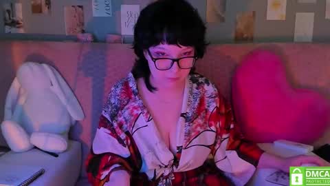 Snapshot of dreamgirllove chatting on 03.10.25 Billy online show from 03.10.25