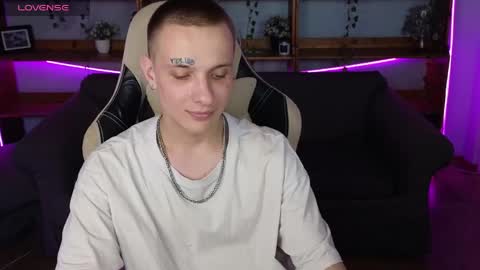 im Kai ntmu online show from 04.30.26