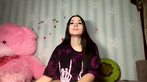 Snapshot of dreamkaren_ chatting on 02.05.25 Karina online show from 02.05.25