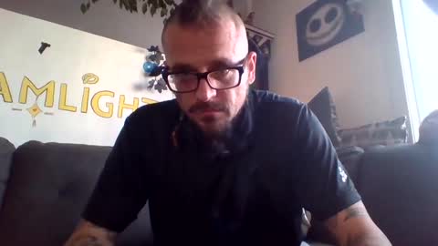 Snapshot of dreamlight69 chatting on 12.03.24 Dreamlight online show from 12.03.24