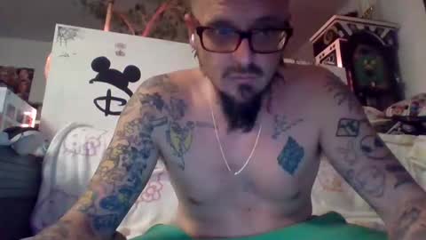 Snapshot of dreamlight69 chatting on 01.19.25 Dreamlight online show from 01.19.25