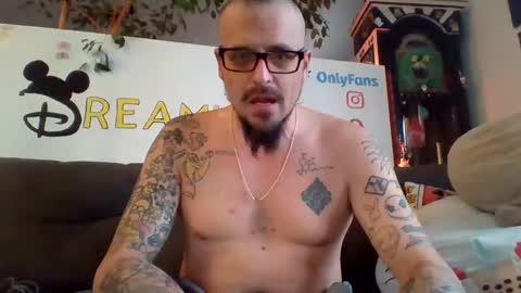 Snapshot of dreamlight69 chatting on 02.16.25 Dreamlight online show from 02.16.25