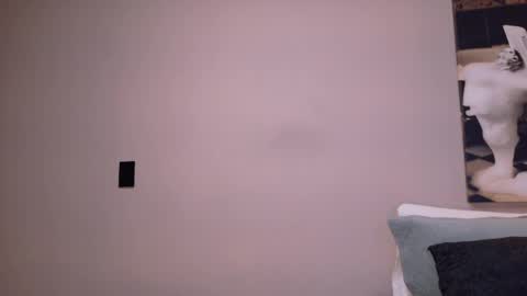 cris online show from 04.24.26