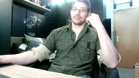 Snapshot of dreamwallker chatting on 11.14.25 Ioannes Paulus the 2nd online show from 11.14.25