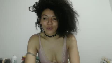 Snapshot of dreamylatina chatting on 05.29.26 DreamyLatina online show from 05.29.26