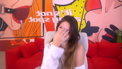 Snapshot of dreamylinaaa chatting on 01.06.25 Lina online show from 01.06.25