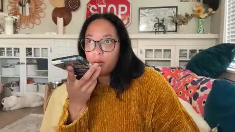 RIRI OR DREAMY online show from 12.03.25