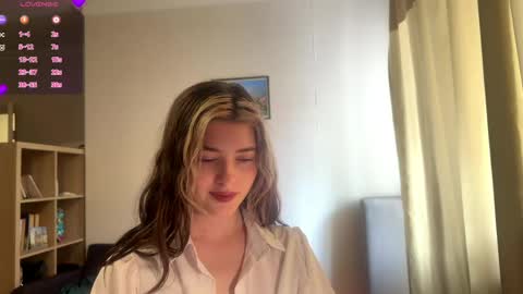 Snapshot of dremazwahlen chatting on 05.19.26 Dia online show from 05.19.26