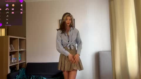 Snapshot of dremazwahlen chatting on 05.26.26 Dia online show from 05.26.26