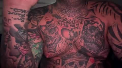 Snapshot of drippinggenie chatting on 12.22.24 drippinggenie online show from 12.22.24