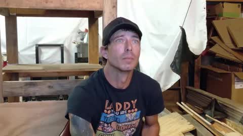 Snapshot of dritylilboy chatting on 06.10.26 Inexperienced catfish online show from 06.10.26