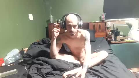 Snapshot of drkstar82 chatting on 03.01.26 Dark Star online show from 03.01.26