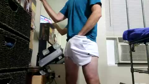 Snapshot of drmbigg chatting on 06.18.26 Hello Hope you enjoy what you see. I love attention in dirty talk and tips thickcock edging precum dirtyTalk C2C online show from 06.18.26