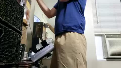 Snapshot of drmbigg chatting on 06.19.26 Hello Hope you enjoy what you see. I love attention in dirty talk and tips thickcock edging precum dirtyTalk C2C online show from 06.19.26