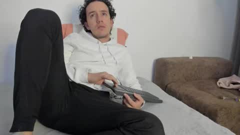 Snapshot of drod6621 chatting on 09.30.25 CamiSanti online show from 09.30.25