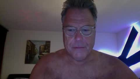 Snapshot of drummersrock92118 chatting on 04.24.26 drummersrock92118 online show from 04.24.26
