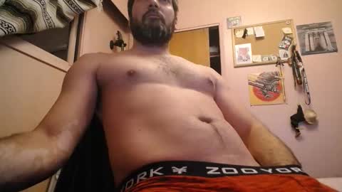 Snapshot of dstructo chatting on 11.04.25 D online show from 11.04.25