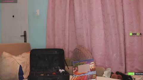 Snapshot of duamilktits chatting on 01.20.25 duamilktits online show from 01.20.25