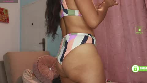 Snapshot of duamilktits chatting on 01.24.25 duamilktits online show from 01.24.25