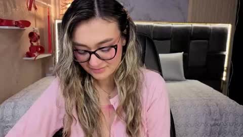 Snapshot of duchessex chatting on 12.03.25 Victoria online show from 12.03.25