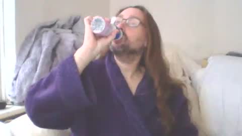 chris online show from 10.12.25