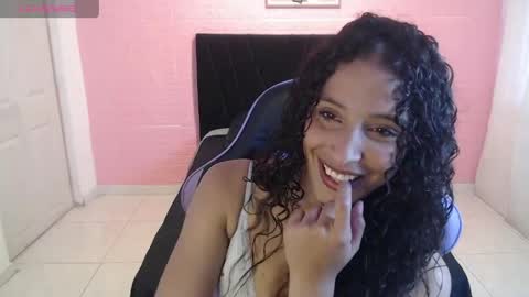 Snapshot of dulce1609 chatting on 05.25.26 dulce1609 online show from 05.25.26