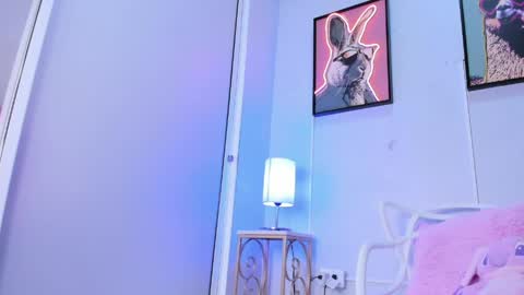 dulce__fiore07 online show from 04.03.26