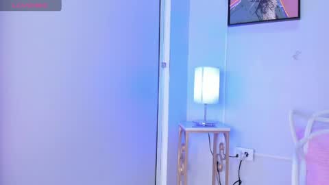 Snapshot of dulce__fiore07 chatting on 04.24.26 dulce__fiore07 online show from 04.24.26