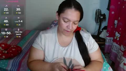 Snapshot of dulce_mmaria chatting on 04.20.26 dulce online show from 04.20.26