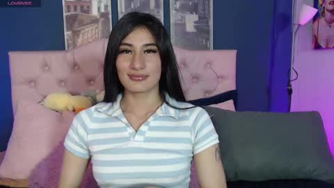 Dulce Sara online show from 11.28.25