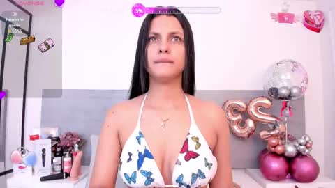 Snapshot of dulcecoleman chatting on 02.10.25 Dulce online show from 02.10.25