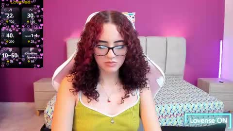 Snapshot of dulcee_gaby chatting on 06.24.26 dulcee_gaby online show from 06.24.26