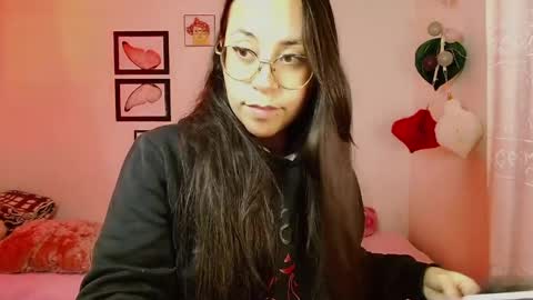 Snapshot of dulcemaria_alvarez22 chatting on 04.07.26 Dulce online show from 04.07.26