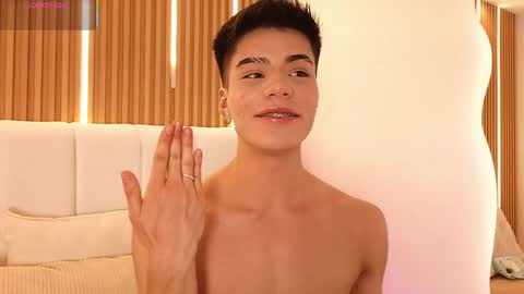 Dulcey online show from 04.14.26