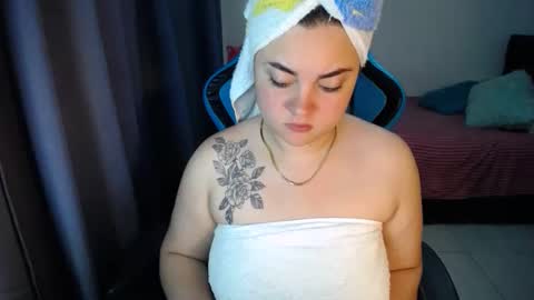 Nicole   online show from 01.18.25