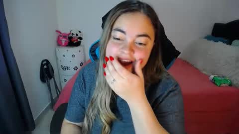 Nicole   online show from 03.06.25